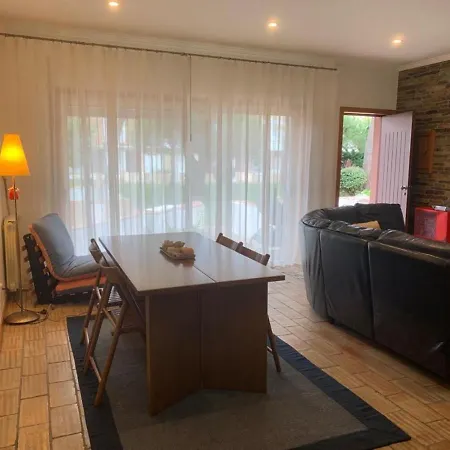 Pool And Beach Nice Flat דירה *