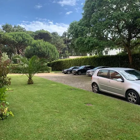 Pool And Beach Nice Flat דירה