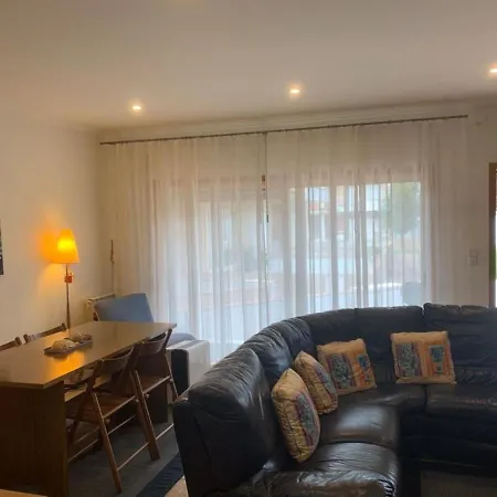 Pool And Beach Nice Flat דירה *